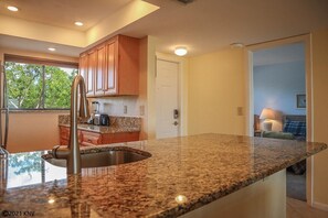 Condo, 2 Bedrooms | Private kitchen