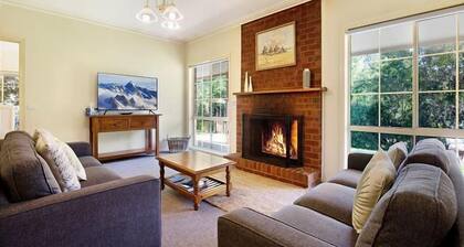 Swallows Rest, Bright