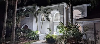 Villa Camellia 5bed/4.5 bath with private pool and golf course view