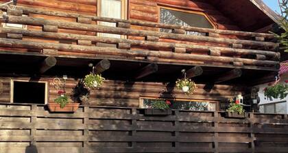 Stunning 4-bed Chalet in Bran With Superb Panorama