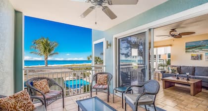 Beachfront Balcony, Stylish Gulf-View Escape
