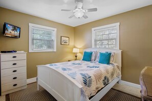 2 室のベッドルーム、WiFi (無料)、ベッドシーツ