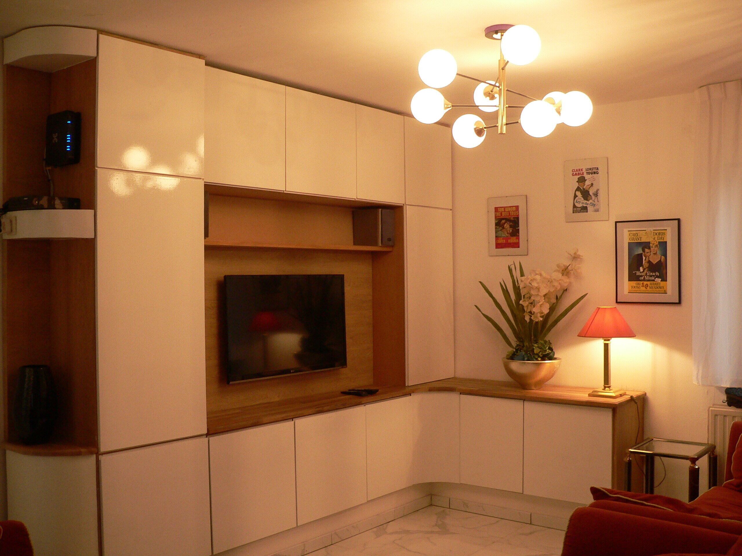 TV, DVD player, books