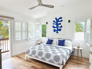 2 bedrooms, free WiFi, bed sheets - Updated Home, 5 Houses from the Beach! Private Pool and Game Room! - Ocean's 77 (Holmes Beach)