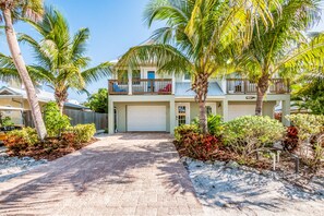 Exterior - Updated Home, 5 Houses from the Beach! Private Pool and Game Room! - Ocean's 77 (Holmes Beach)