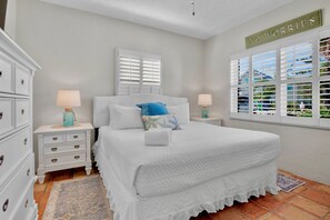 3 chambres, fer et planche à repasser, Wi-Fi gratuit, draps fournis