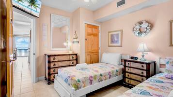 2 habitaciones, escritorio, tabla de planchar con plancha y wifi gratis