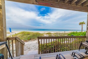Property grounds - Beachfront Rental with Ocean Views, Close to Restaurants and Shopping! (Bradenton Beach)
