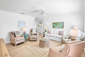 Smart TV, offices - AMI Stay! Family-Friendly Home with Pool, Twin Room and Garden Views (Anna Maria)