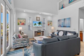 TV, mesa de pingue-pongue