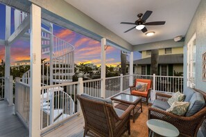 Property grounds - Canal Front Home with Pool, Spa and Rooftop Deck! (Anna Maria)