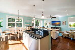 Fridge, microwave, oven, stovetop - Holmes Beach Gem! Pool, Grill and Game Room! (Holmes Beach)