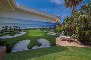 Golf - Close to Beach! Home with Putting Green and Pool! (Holmes Beach)