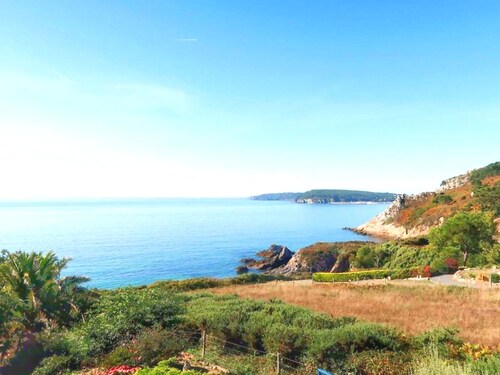 Villa Leostic - Crozon - Panoramic sea view and direct access to the beach