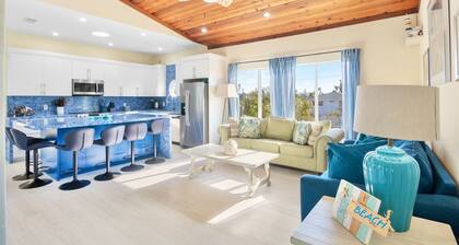 Private Home with Pool and Hot Tub, just 5 Houses to the Water!