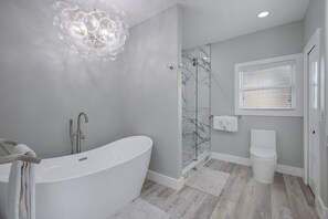 Hair dryer, towels - Private Home with Pool and Game Room, 1 Block to Beach! - Dolphin Pointe (Anna Maria)