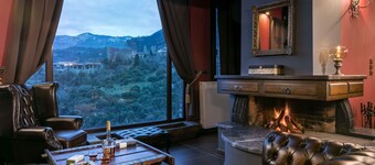 Volhon Mansions of Parnassos