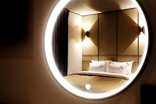Twin Room | Blackout drapes, soundproofing, iron/ironing board, free WiFi