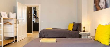 2 bedrooms, iron/ironing board, WiFi, bed sheets