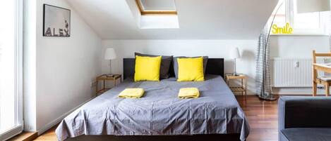 1 habitación, tabla de planchar con plancha, wifi y ropa de cama