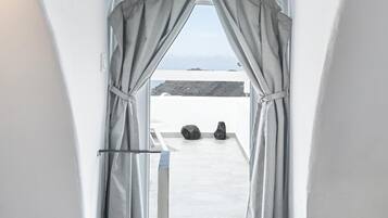 Two Bedroom Villa with Outdoor Hot Tub