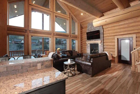 TV, fireplace, offices