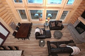 TV, peis og kontorer