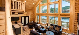 Riverfront Cabin – Cozy Fireplace Retreat