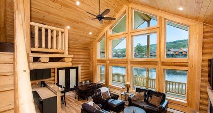 Riverfront Cabin – Cozy Fireplace Retreat