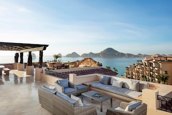 3000sqft Patio With Luxury Furnishings