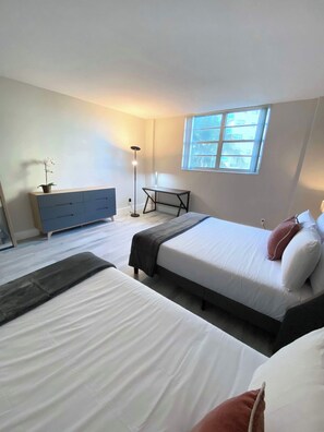 2 bedrooms, desk, iron/ironing board, WiFi