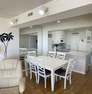 Dining - Colony Reef - Beach Access, Ocean Views, Heated Pool, Lovely Condo, 4th Floor (St. Augustine)