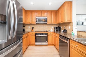 Microwave, dishwasher, coffee/tea maker, toaster