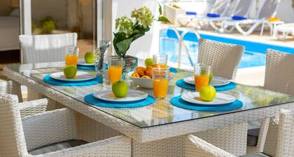 Protaras Sapphire Seaside Villa