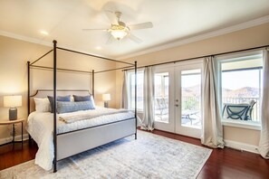 5 Schlafzimmer, Schreibtisch, Bügeleisen/Bügelbrett, kostenloses WLAN