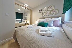 Standard Apartment | Iron/ironing board, free WiFi