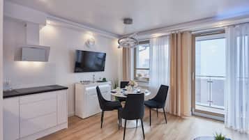 1 bedroom, iron/ironing board, free WiFi
