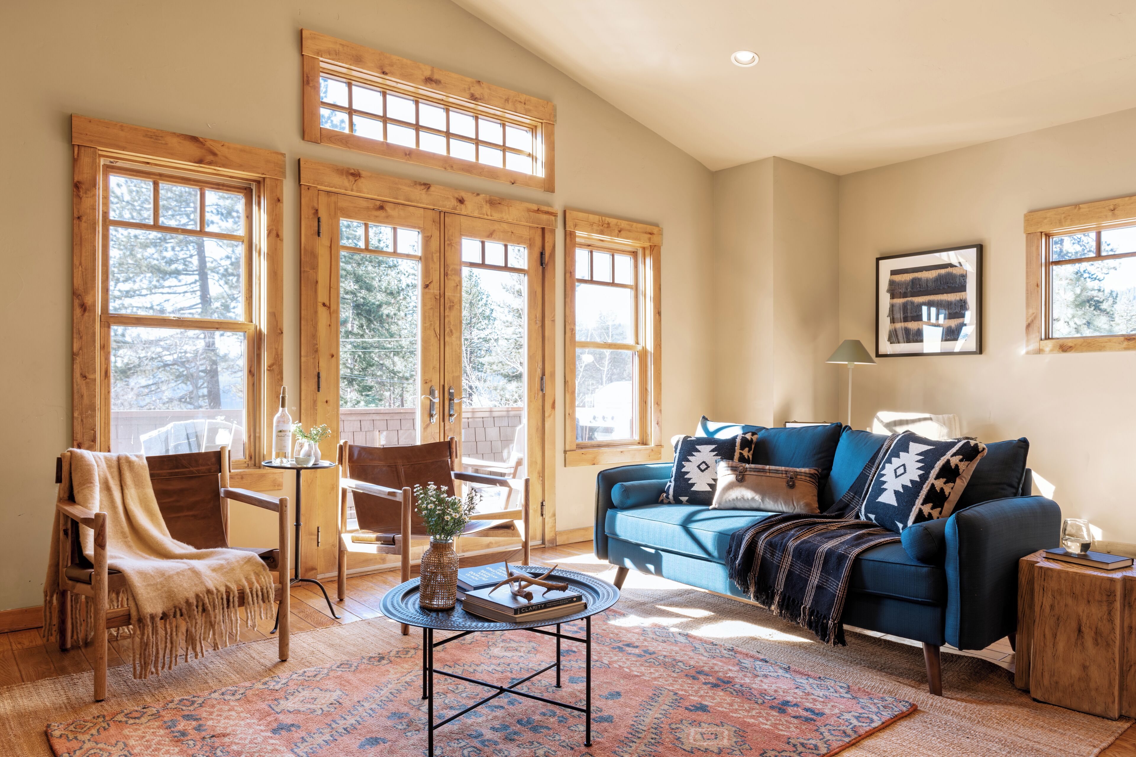 智能电视、壁炉