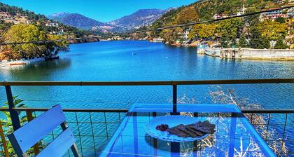 Lake Retreat offers the most stunning lake view and landscapes in the Himalayas.