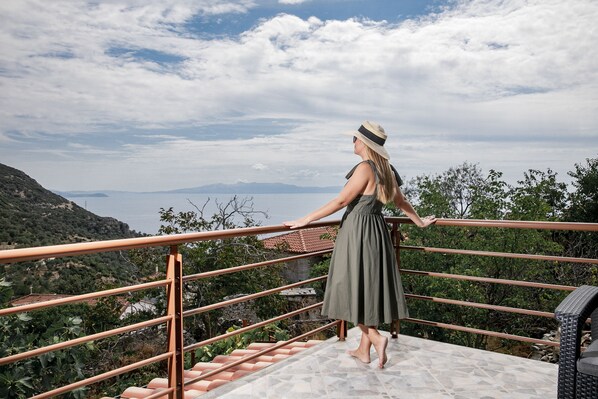 Property grounds - Vila Leon - Old Qeparo (Upper Qeparo)