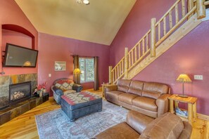 Flat-screen TV, fireplace