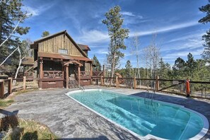 Opvarmet pool