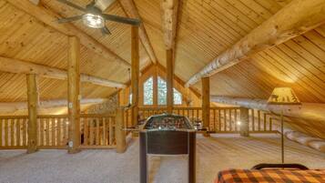 4 bedrooms, WiFi, bed sheets