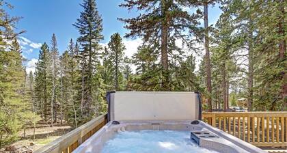 Buffalo Loft – Hot tub, wraparound deck & cozy Black Hills getaway!