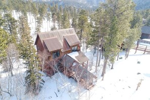Exterior - Blackhorn Lodge in Gilded Mountain (Lead)