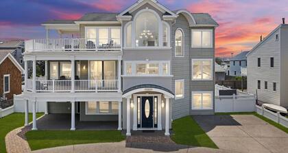 5BR w/ Pool, Hot Tub, Cabana, Elevator & Game Rm