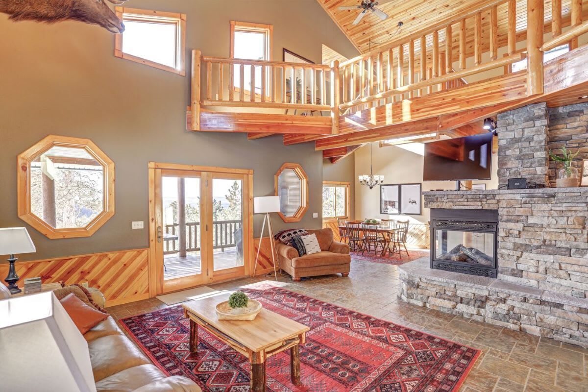 Televisión, chimenea