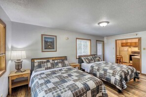 7 habitaciones, wifi y ropa de cama 