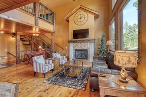 Flat-screen TV, fireplace