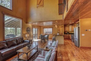 Platt-tv och eldstad